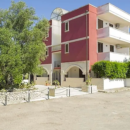 Borgo Latino- Localo Melendugno